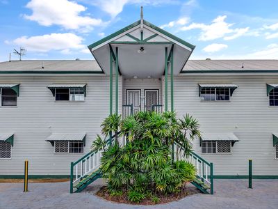 2 / 9 Varese Street, Woree