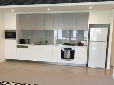 407 / 10 Scotsman Street, Glebe