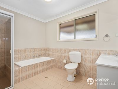 23 Somercotes Court, Wattle Grove