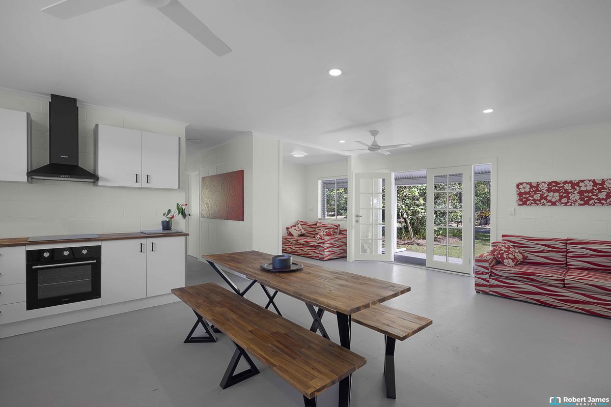 26 Amaroo Place, Cooroibah