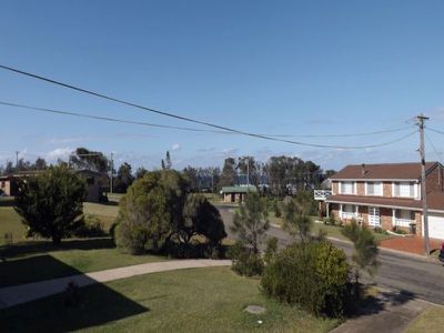 78 Sunset Strip, Manyana