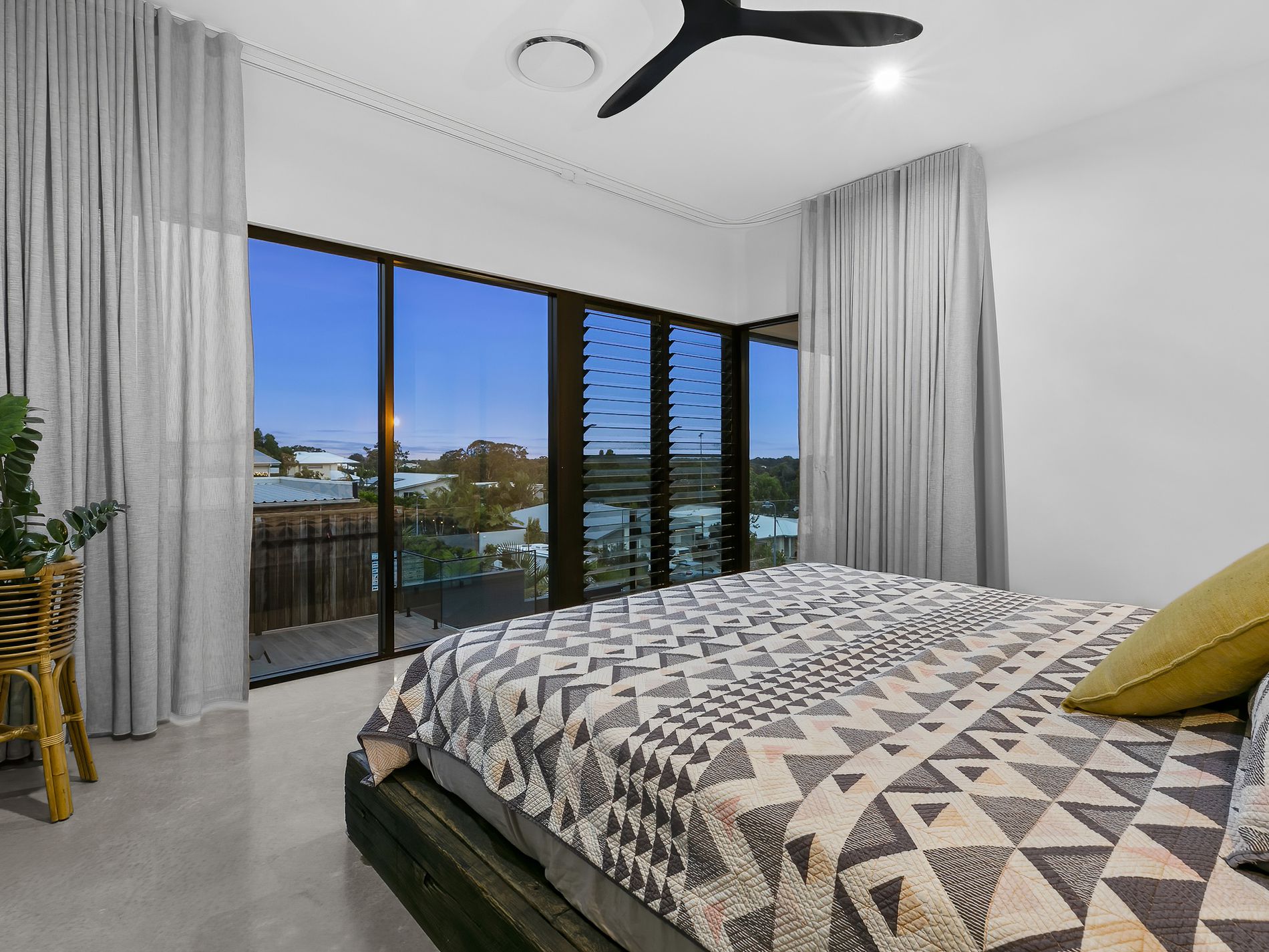 7 Honey Myrtle Close, Peregian Springs