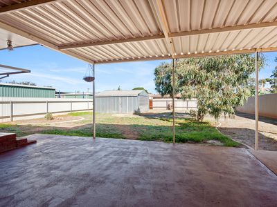30 Phoenix Place, South Kalgoorlie