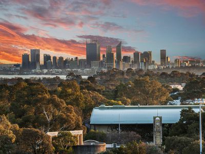 9068 / 179 Davy Street, Booragoon