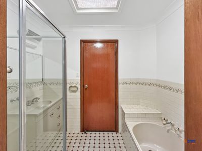 13B Murrayfield Drive, Dubbo