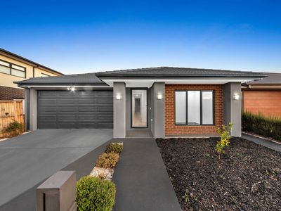 13 Carcoola Rise, Clyde North