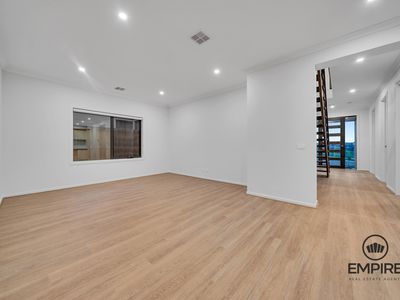 100 Clara Drive, Clyde North