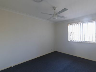 4 / 12 Pine Road, Casula