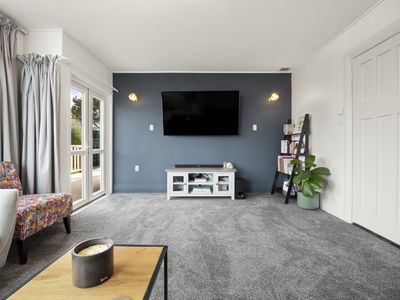 63 English Avenue, Mornington
