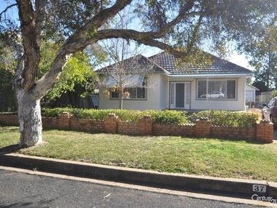 37 Crown Street, Dubbo