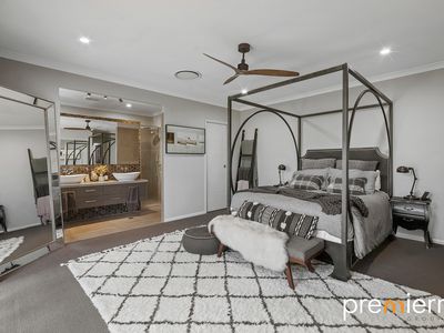 127 Diamantina Circle, Karalee