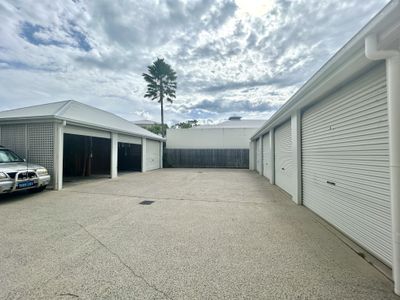 2 / 293-301 Esplanade, Cairns North