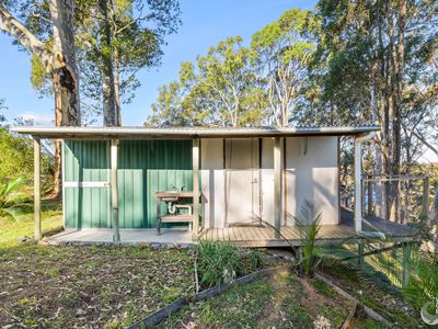 19 Hillcrest Avenue, North Narooma