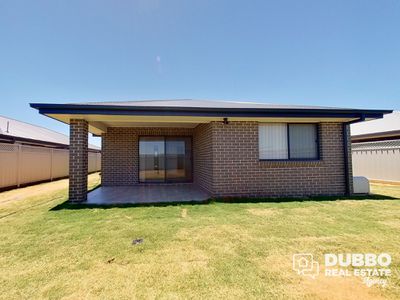129 Champagne Drive, Dubbo