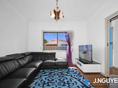 21B Buckingham Street, Canley Heights