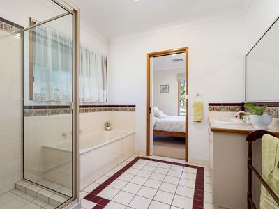 2123 Kiewa Valley Highway, Kergunyah