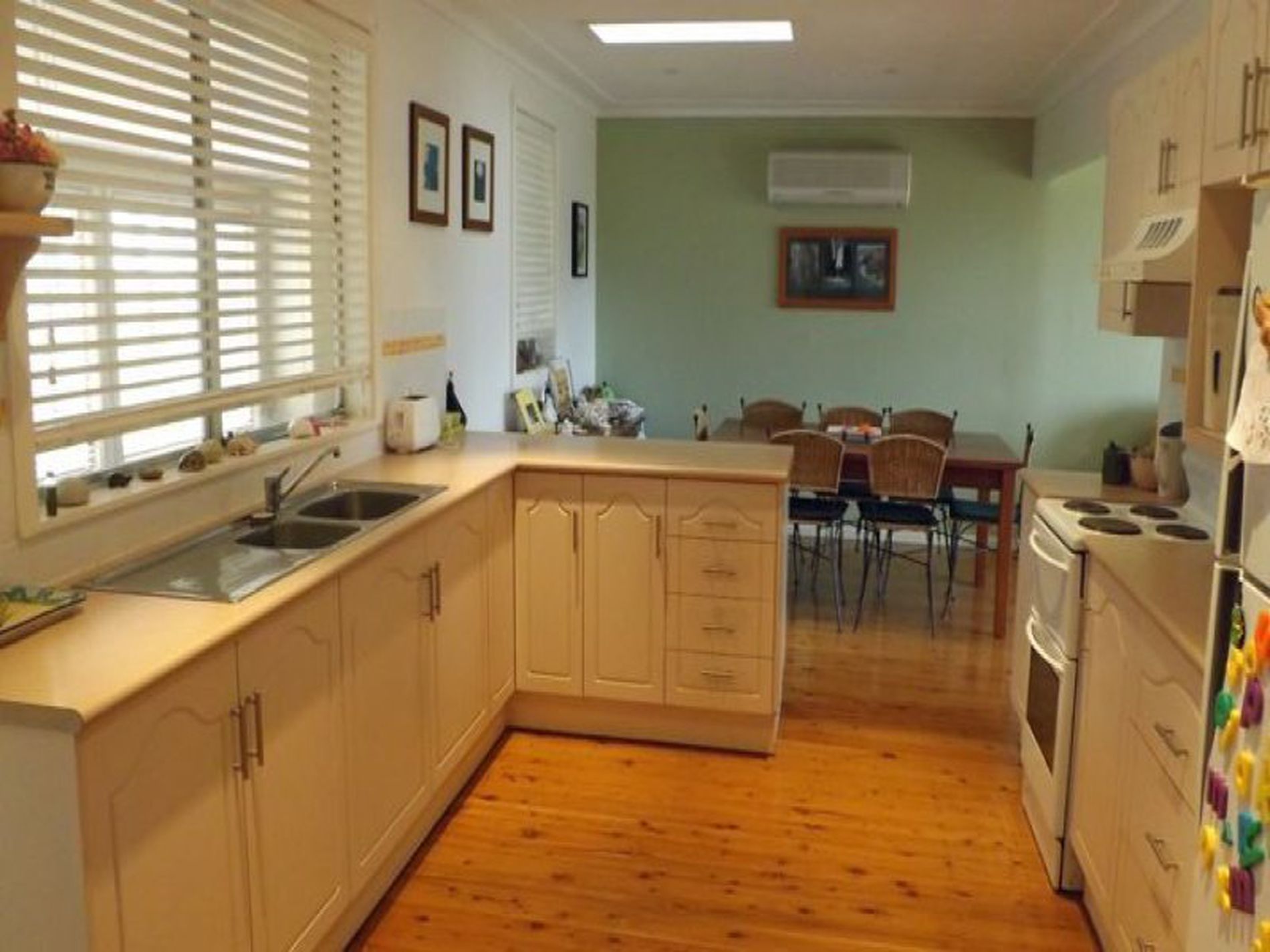 7 Davies Street, Mollymook