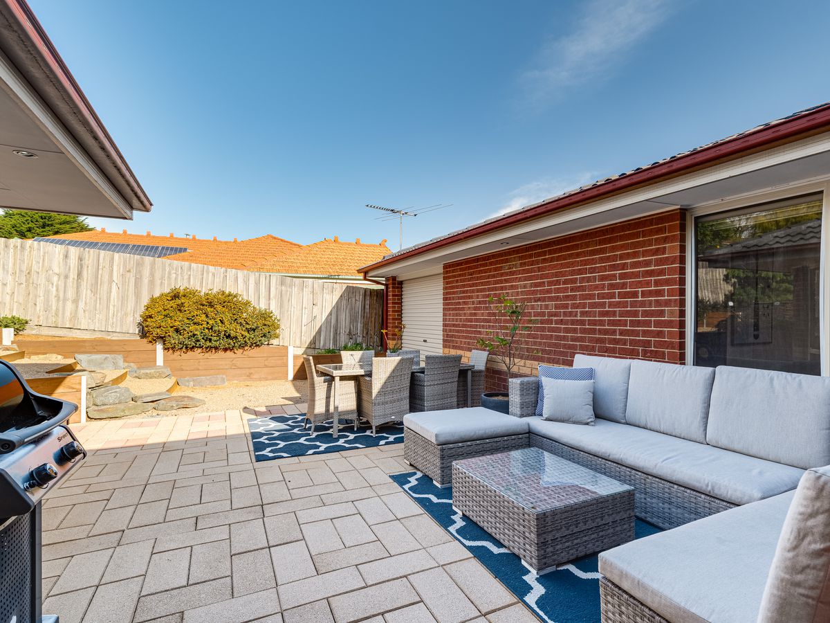 27 Fieldstone Boulevard, Beaconsfield