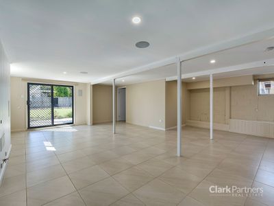 16 Valiant Crescent, Strathpine