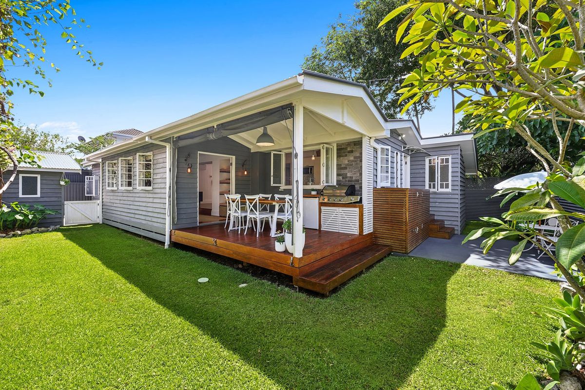 17 Station Street, Currumbin Waters