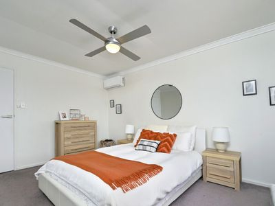 2/29 Pearl Parade, Scarborough
