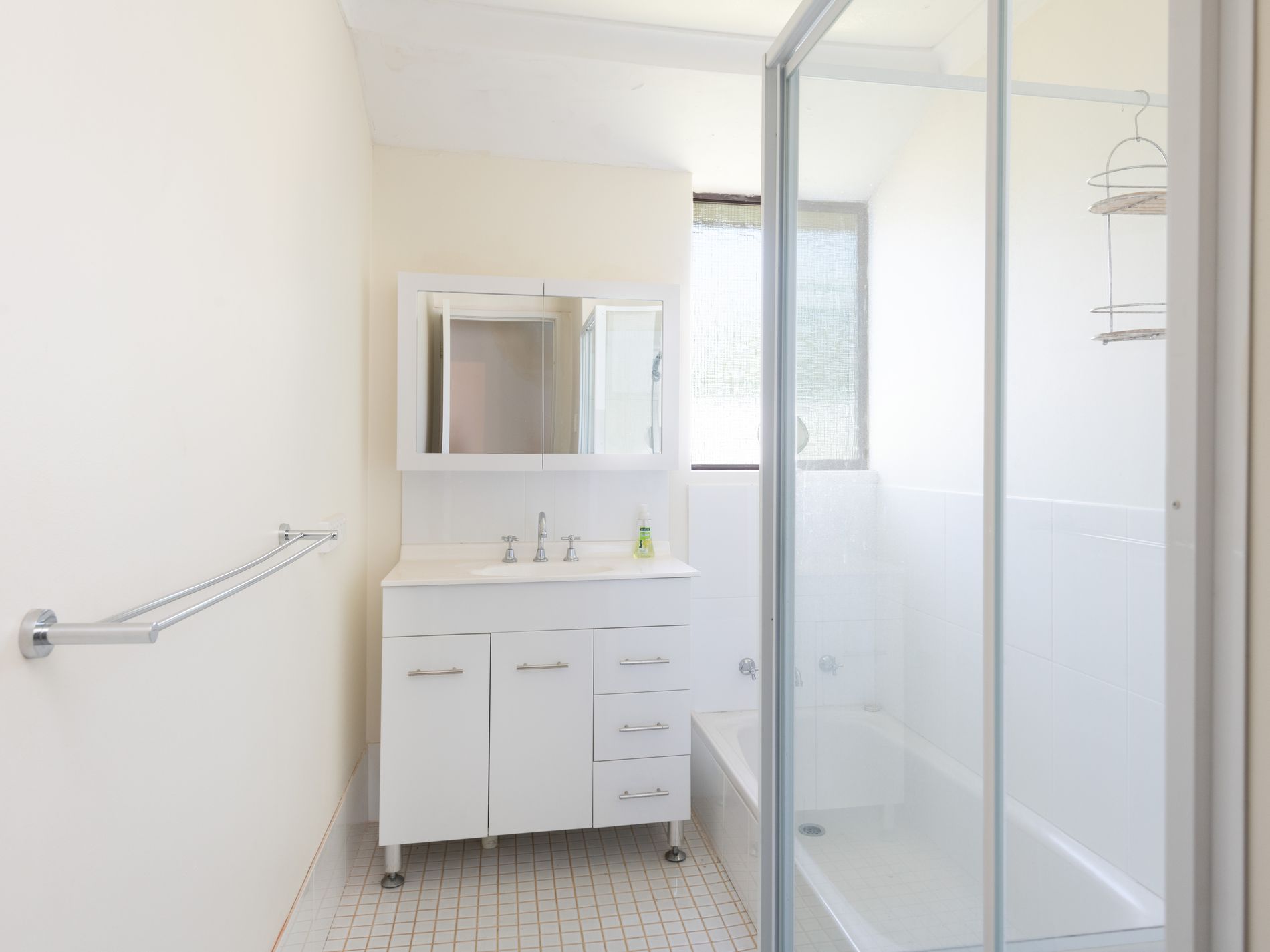 17 Littlewood Place, West Lamington