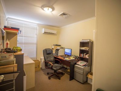 12 Gandawarra Crescent, Newman