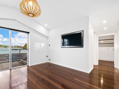 72 Eureka Street, Kelvin Grove