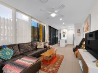 301 / 10 Trinity Street, Fortitude Valley