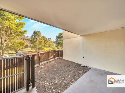 94 Valley Lake Boulevard, Keilor East