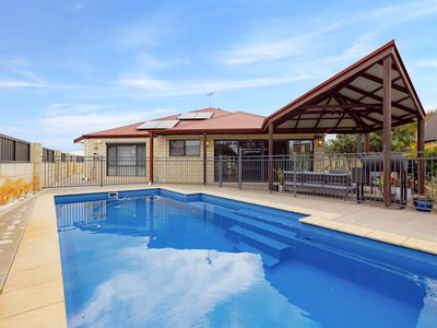 2 Neroli Link, Atwell