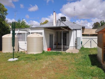 37 Lyall Ave, Kerang