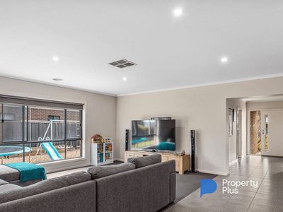 81 Greenfield Drive, Epsom