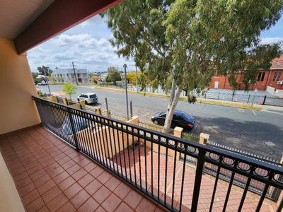 2 / 15 Teague Street, Burswood