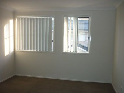 5 / 5 Vlatko Drive, West Hoxton
