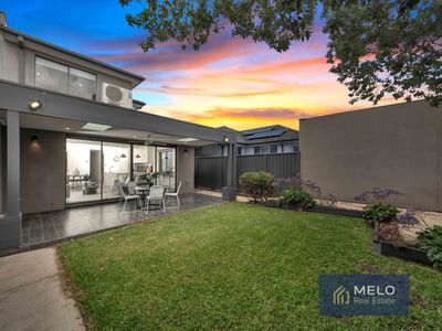 2A Lincoln Drive, Keilor East