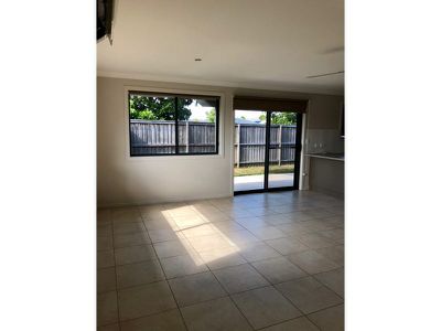 1 / 15 Yallimbah Avenue, Tanilba Bay