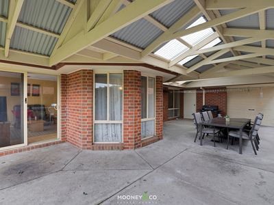 50 May Gibbs Crescent, Lynbrook