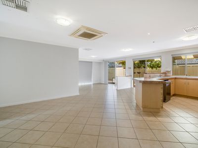 17 Coomer Elbow, South Guildford