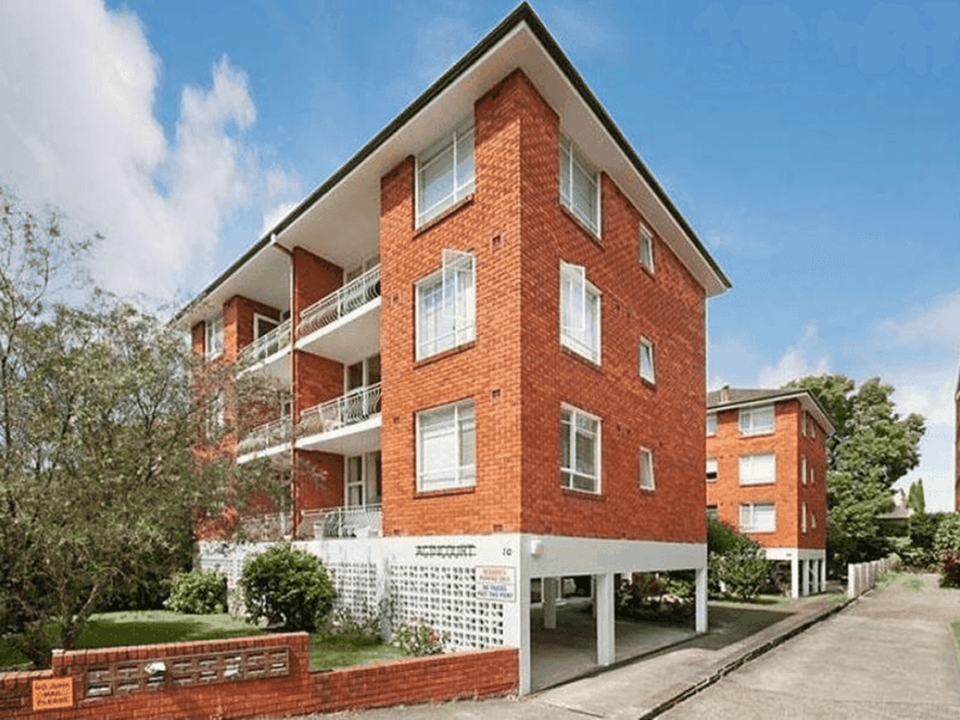 2 / 10 Punch Street, Mosman