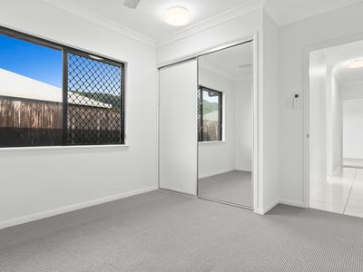 4 Manoi Close, Bentley Park