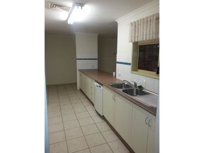 4 Bondini Drive, Newman