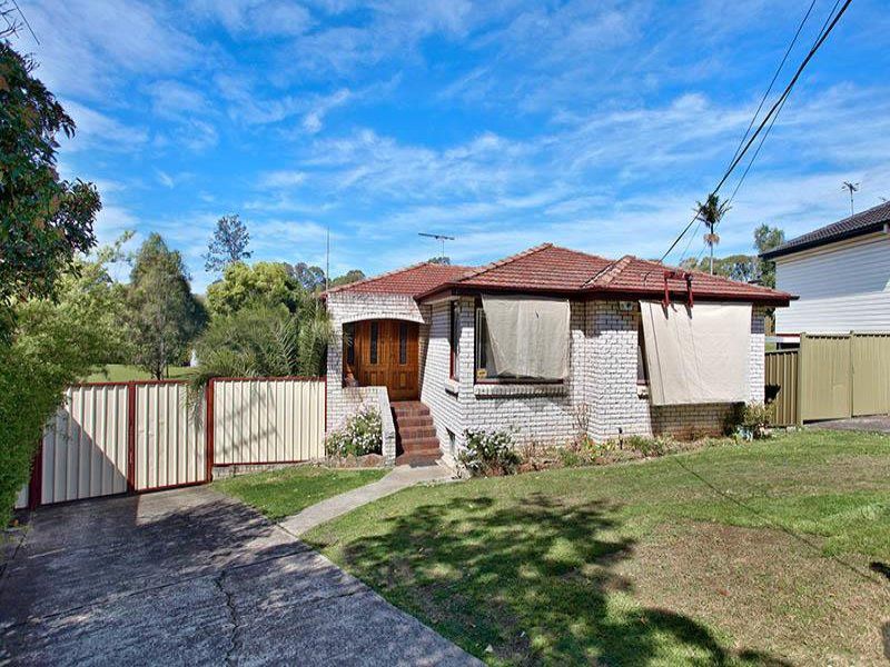 6 Mountain Cres, Mount Pritchard