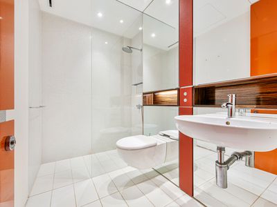 W507 / 2 Chippendale Way, Chippendale