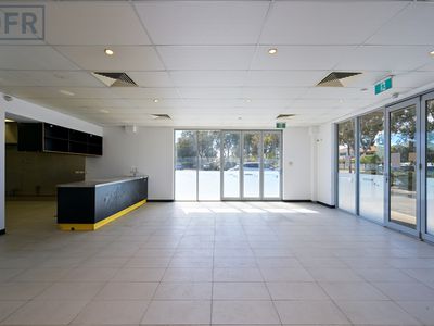 8 / 2 Brushfoot Boulevard, Success