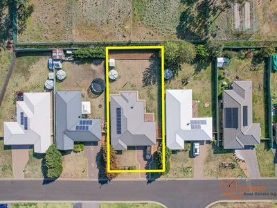 16 Dunheved Circle, Dubbo