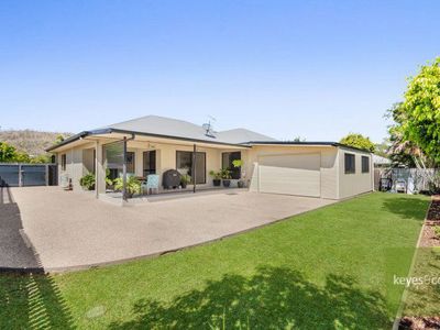 9 Santiago Court, Mount Louisa