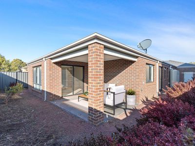 22 Billabong Crescent, Tarneit