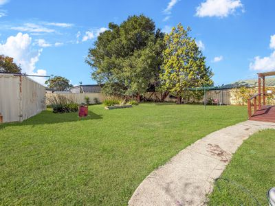 1 Clemenceau Crescent, Tanilba Bay