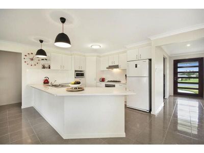 34 Straker Drive, Cooroy